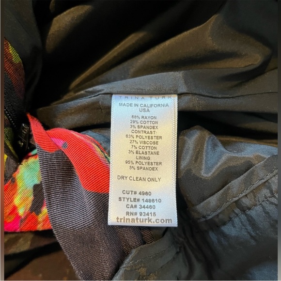 Trina Turk Fully Lined Black Floral Designer Pants Stretchy sz 2 Ankle Crop EUC - Picture 4 of 17